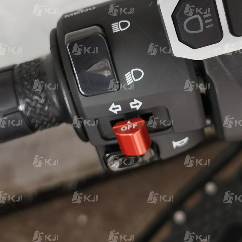 Yamaha XMAX/NMAX/NVX/AEROX 300 - Xmax Tech Max Accessories incelemesi ve fiyatı